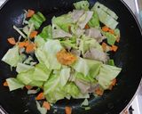 【主菜・副菜】ブタキャベニンみそマヨ炒め作り方5写真