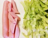 簡単＊キャベツと魚肉ソーセージの塩炒め＊作り方1写真