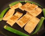 おくらと油揚げの酢醤油焼き作り方3写真