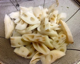 えんどうと蓮根のシャキシャキカレー炒め作り方4写真