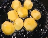 鶏胸肉とじゃが芋揚げの甘辛煮作り方3写真