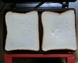 生卵そのまま入れてハムエッグホットサンド作り方1写真