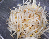 ☆楽安☆鶏肉ともやしとニラのタレいため作り方3写真