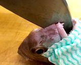 鯛のアラのお吸い物<左利きの方の捌き方>作り方3写真