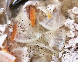温ったまろ♪豚肉と大根の鶏ガラ入り味噌汁作り方4写真
