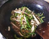 簡単！ゴーヤとシメジの味噌ニンニク炒め♪作り方5写真
