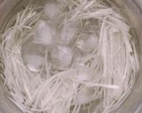 簡単 ピリ辛丼✨鶏そぼろご飯作り方4写真