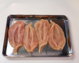 鶏ささみの梅と大葉のはさみ焼き作り方1写真