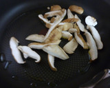 簡単！南瓜・椎茸炒め♪粉チーズがけ！作り方3写真