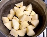 旨味たっぷり♡鮭とじゃがいもの潮汁作り方2写真