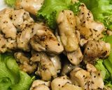 鶏もも肉の塩スパイス炒め●サラダ盛り作り方4写真