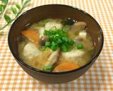 簡単☘️市販の鶏団子&塩麹入り味噌汁作り方3写真