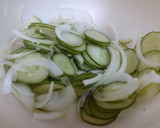 きゅうりとたまねぎと茗荷の酢の物作り方1写真
