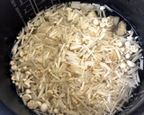 塩麹でえのきと茗荷の炊き込みご飯作り方3写真