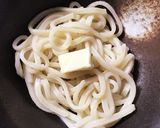 冷凍うどんで簡単♪バター醤油うどん作り方2写真