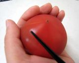 新発見!? お箸でトマトの皮むき作り方1写真
