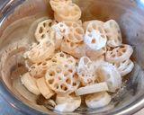 レンコンのサクッとカレーコンソメ揚げ作り方3写真