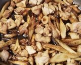 フライパンで作る　鶏ごぼう飯作り方7写真