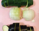 トマト缶で簡単♡蛸と夏野菜のトマト煮込み作り方1写真