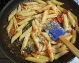 ニンニクとチーズのペンネアラビアータ作り方4写真