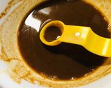 ぶどう豆（大豆の甘煮〜れんこん粉で）作り方1写真