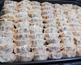お肉たっぷり餃子【今夜は餃子パーティー】作り方3写真