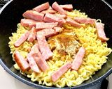 袋麺とミートローフでカレー焼きそば作り方4写真