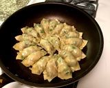 干し椎茸入り餃子★餃子をキレイに焼くコツ作り方8写真