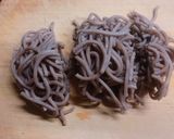 茹で蕎麦の残りで♪ 蕎麦サラダ作り方2写真