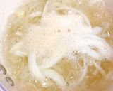 じゃがいもと玉ねぎの味噌汁作り方2写真