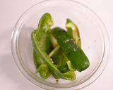 お弁当のスキマおかず・ピーマンのくるくる作り方3写真