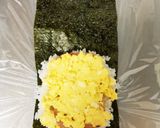 安くて簡単！魚肉バーガーと卵のおにぎらず作り方5写真