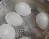 つるっと簡単♪気持ちよくむけるゆで玉子☆作り方3写真