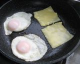 朝食に♪濃厚マヨチーズエッグ作り方3写真