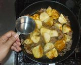 カレー味肉じゃが♪簡単フライパンで作り方8写真