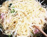 小松菜とハムの焼きそば作り方3写真