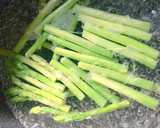 アスパラの麺つゆと大根おろしの煮浸し作り方2写真