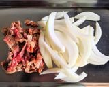 温泉卵をのせて✿ガッツリ牛丼作り方1写真