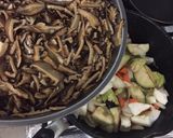 干し椎茸がメイン!!旨みたっぷり煮物！！作り方4写真