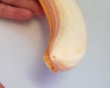 裏ワザ　転がらないバナナの切り方作り方1写真