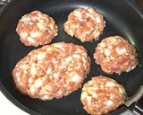 あらびきハンバーグ⭐️舞茸パプリカソース作り方4写真