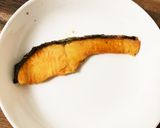 焼き鮭のオニオントマトソース作り方1写真