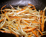 めんつゆでやさしい味のきんぴらごぼう☆作り方4写真