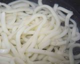 白菜と豚肉の鍋焼きうどん白味噌仕立て作り方2写真
