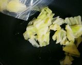 お弁当に！冷凍キャベツと竹輪カレー味作り方4写真