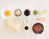 目玉焼きをのせて♪優しい味わい汁ビーフン作り方2写真