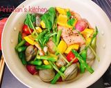 食卓を豊かにする彩り秋鮭のアクアパッツァ作り方4写真