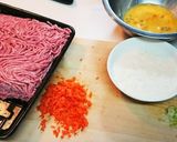 もっちり米粉合挽きハンバーグ作り方1写真