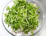 レンジ☆豆苗しめじカニカマ胡麻マヨサラダ作り方2写真