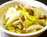 レンジ☆豆苗しめじカニカマ胡麻マヨサラダ作り方11写真